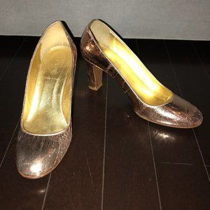 J. Crew Rose Gold Crackle Metallic Pumps